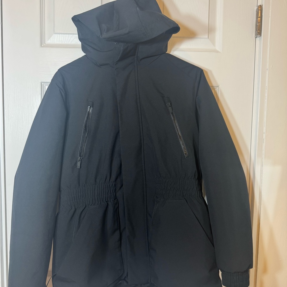 All in Motion Black Hooded Puffer Parka – Unisex Size M